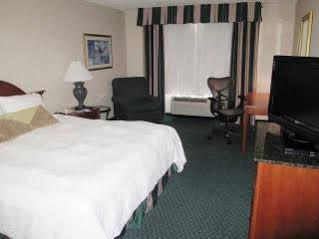 Hotel Hilton Garden Cleveland Airport