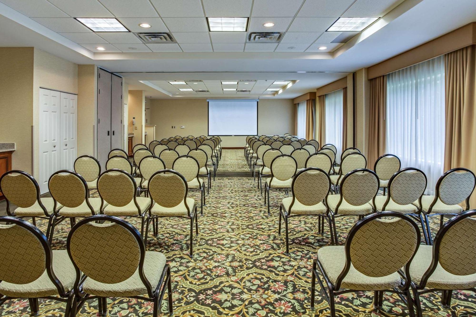 Hilton Garden Cleveland Airport Fairview Park