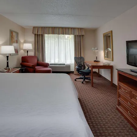 Hilton Garden Inn Cleveland Airport Fairview Park Esterno foto