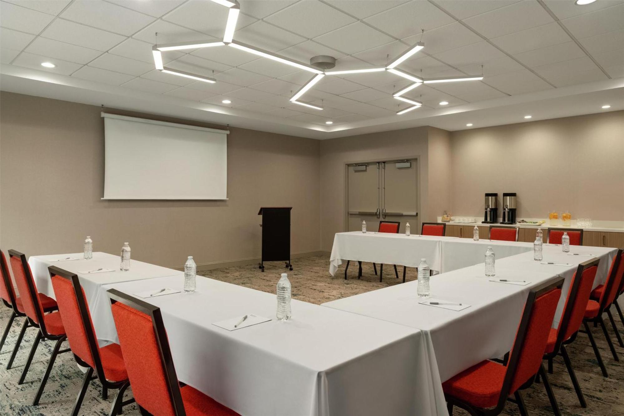 Hotel Hilton Garden Cleveland Airport