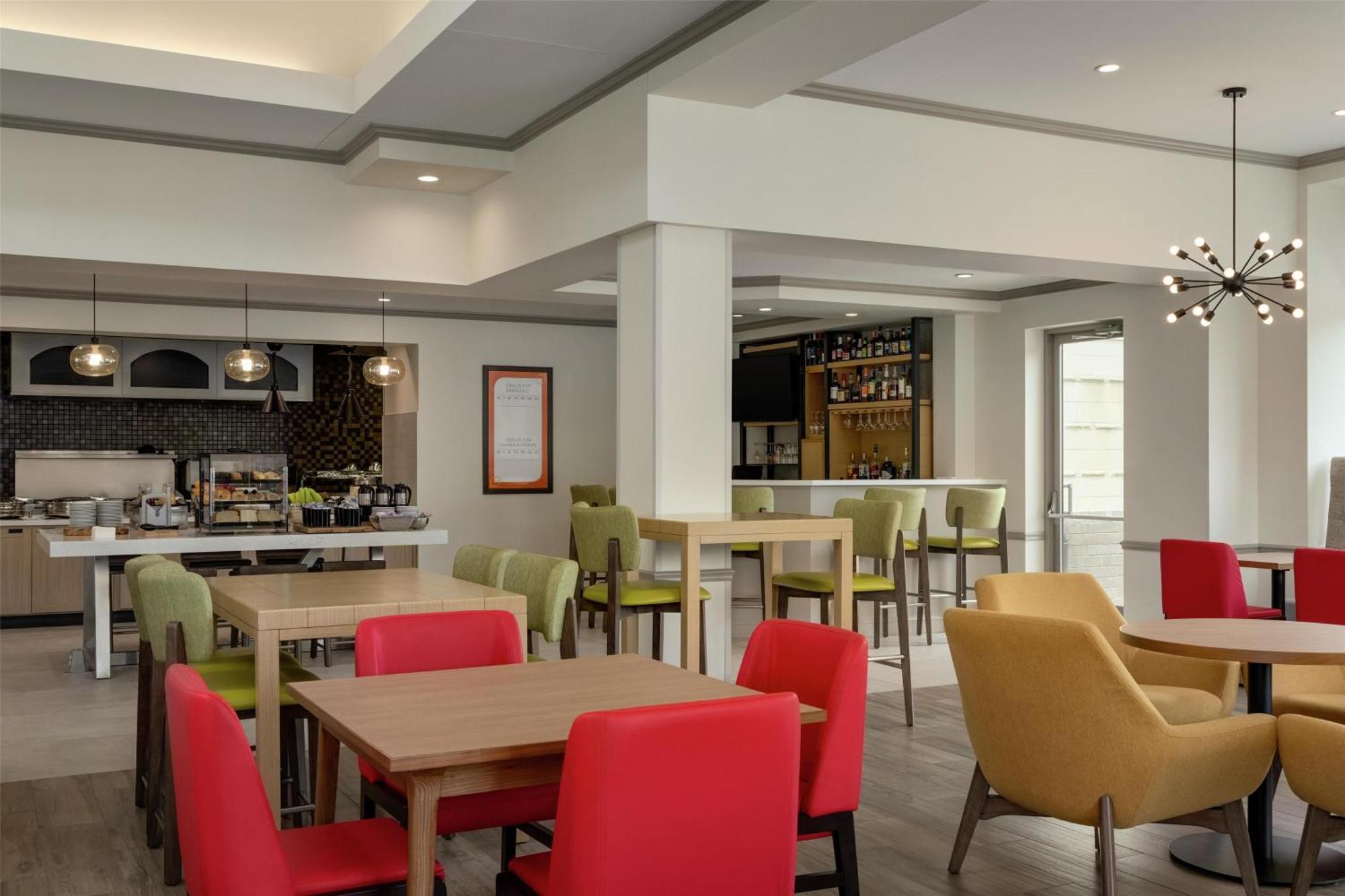 Hilton Garden Cleveland Airport Hotel 3*
