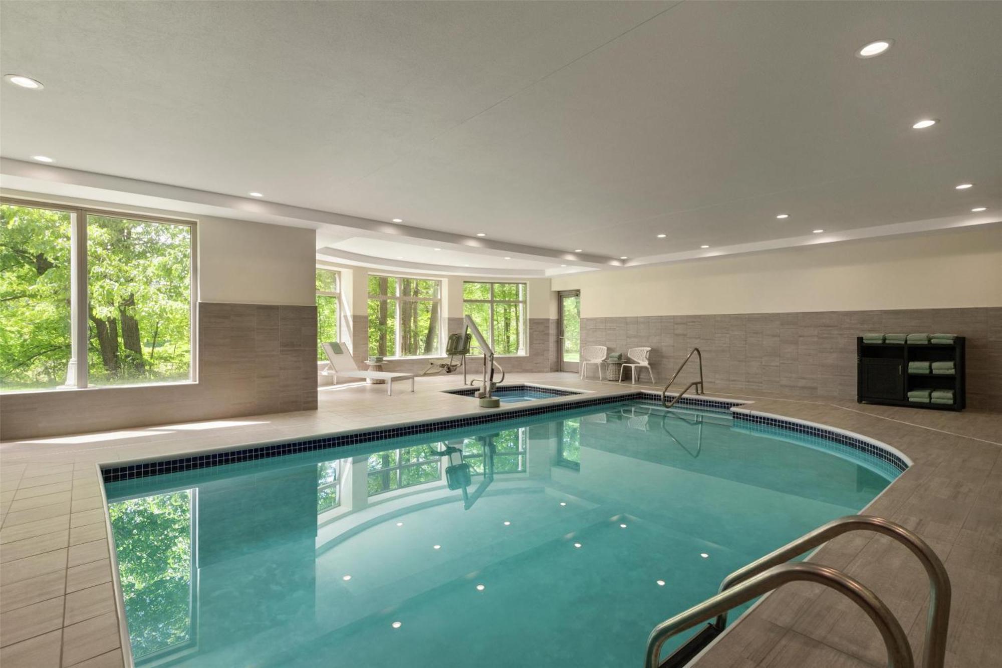 Hilton Garden Cleveland Airport Hotel