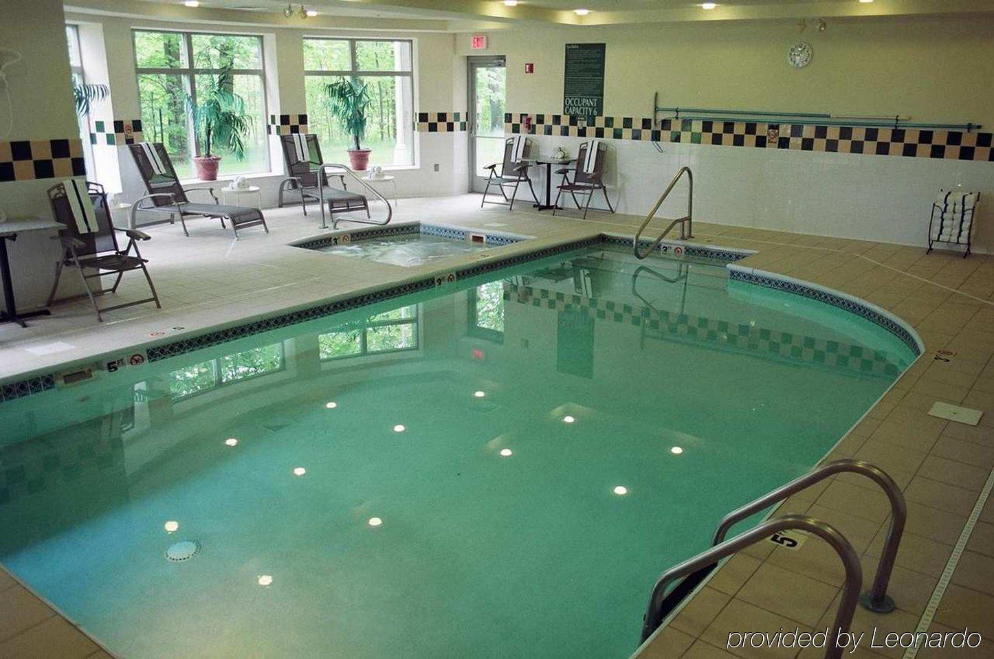 Hotel Hilton Garden Cleveland Airport 3*