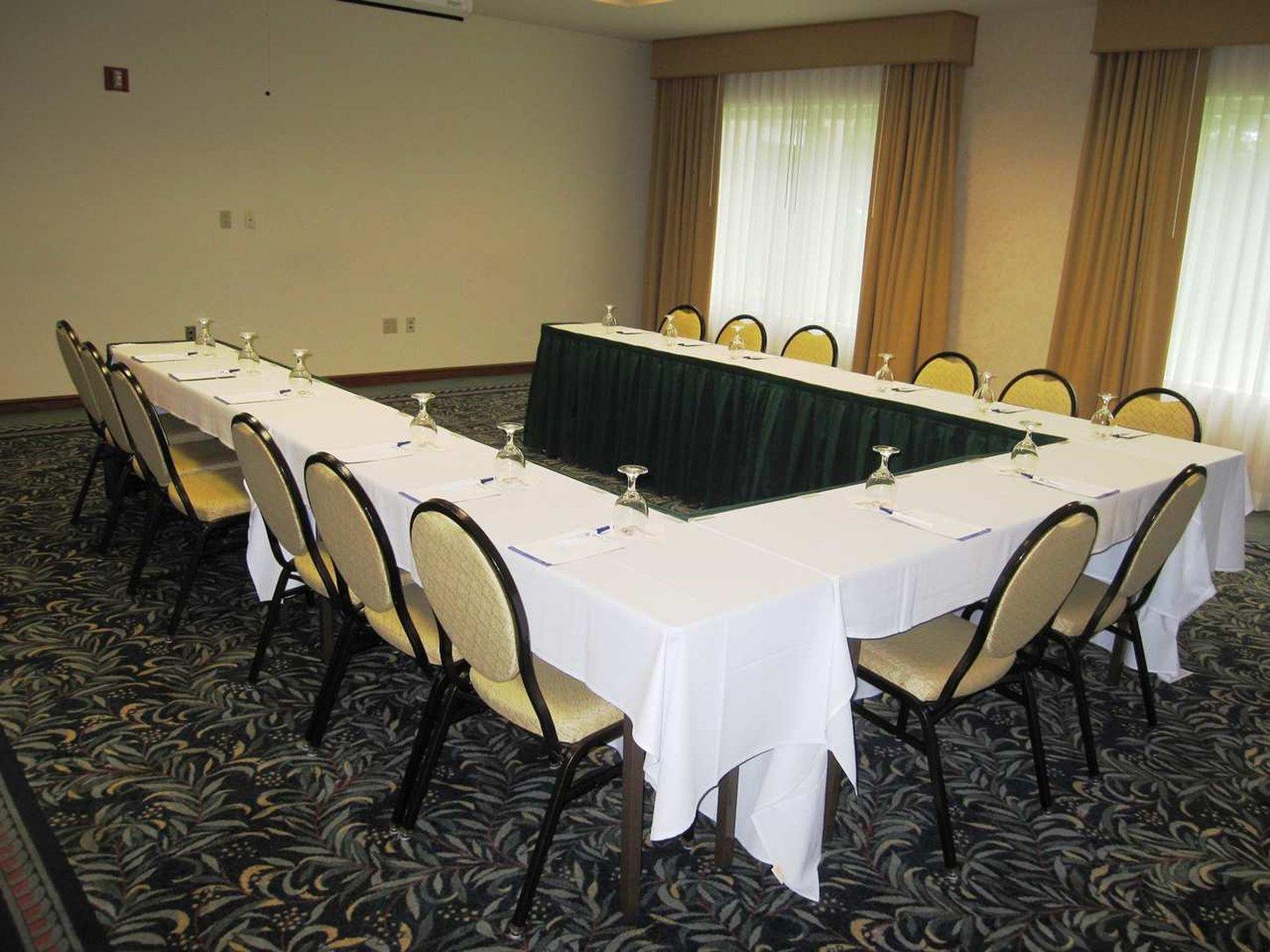 Hilton Garden Cleveland Airport Hotel 3*